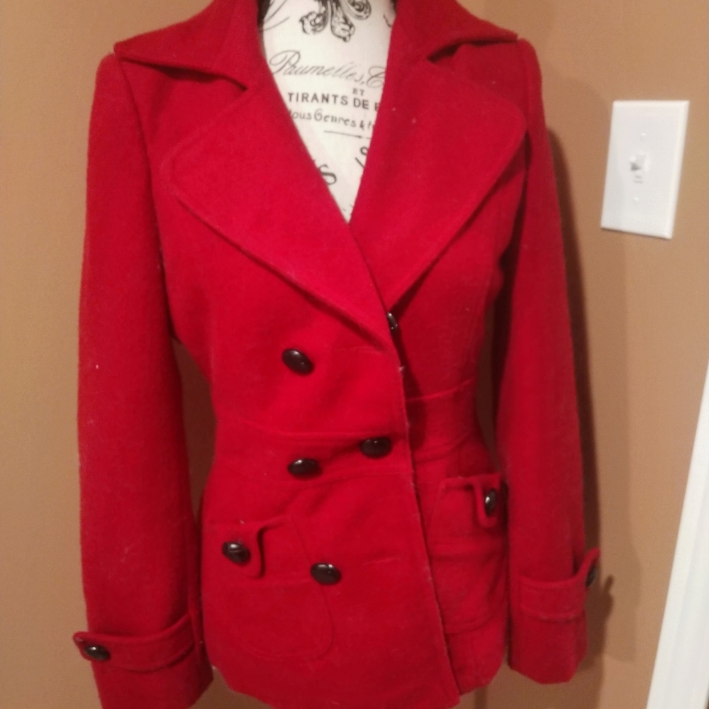 Women's peacoat